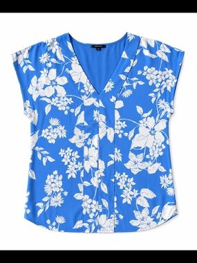 RW&CO. Blue and White Floral V-Neck Blouse